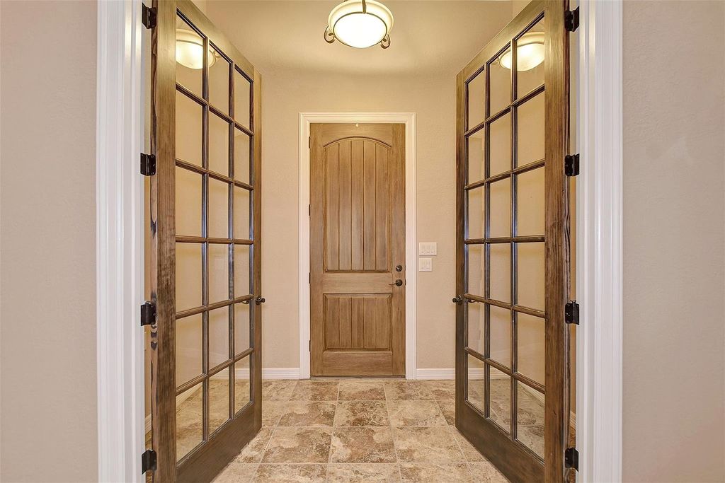 Property in a prime location with modern interiors
