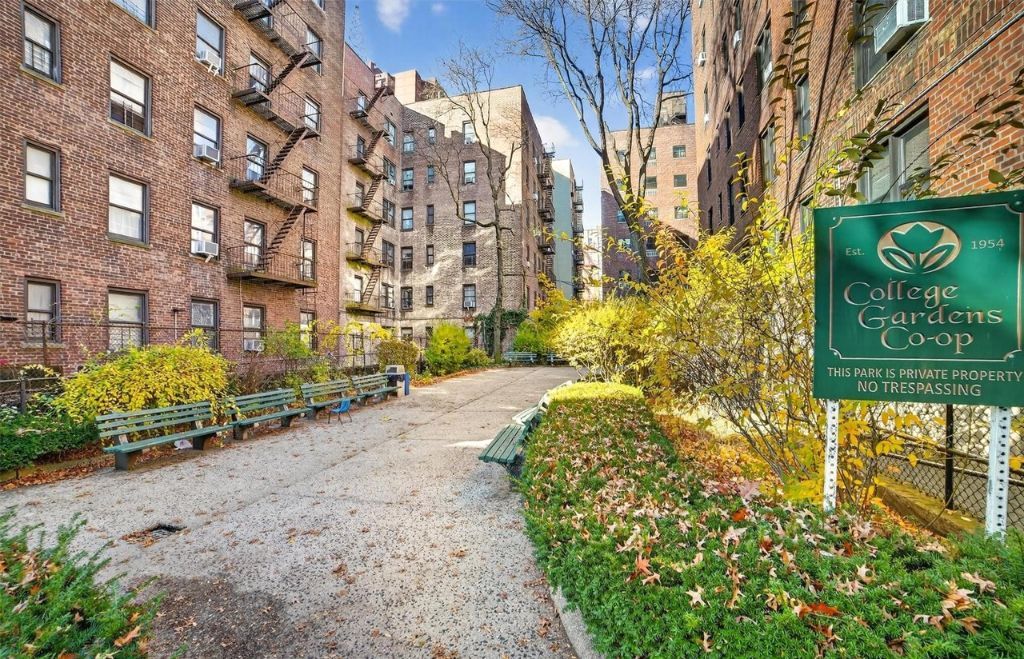 Cozy home in a quiet neighborhood