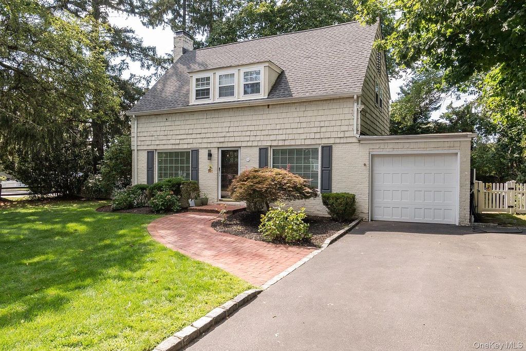 Cozy home in a quiet neighborhood