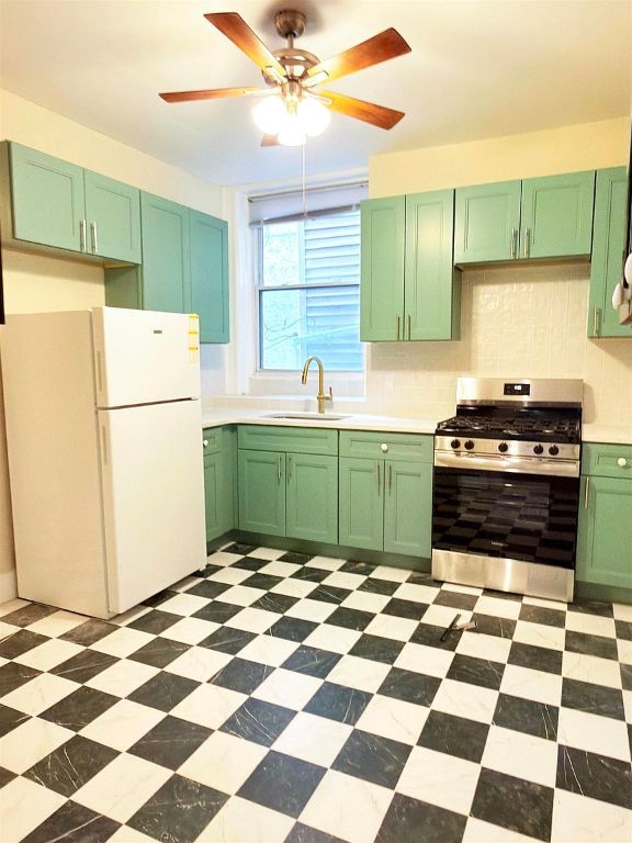 Property in a prime location with modern interiors