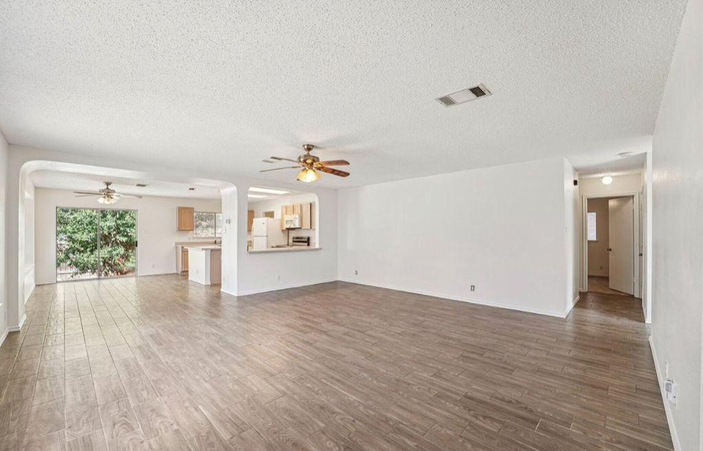 Property in a prime location with modern interiors