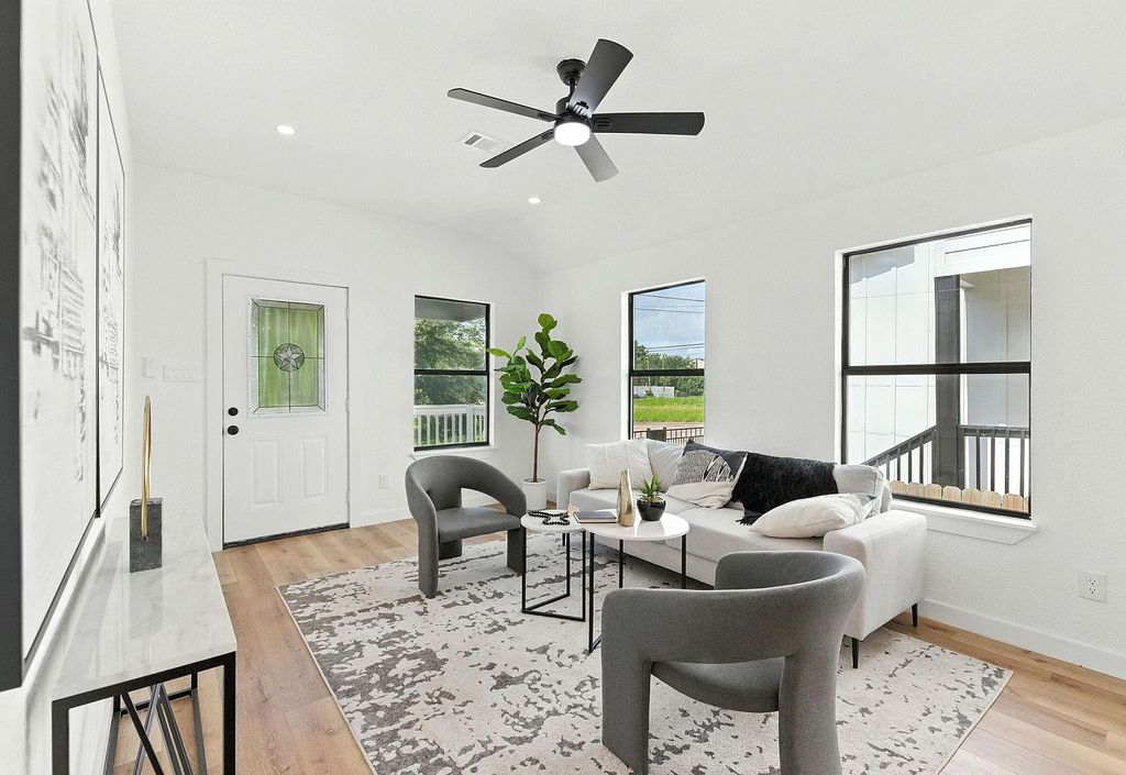 Property in a prime location with modern interiors