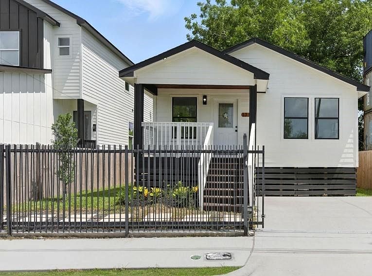 Cozy home in a quiet neighborhood