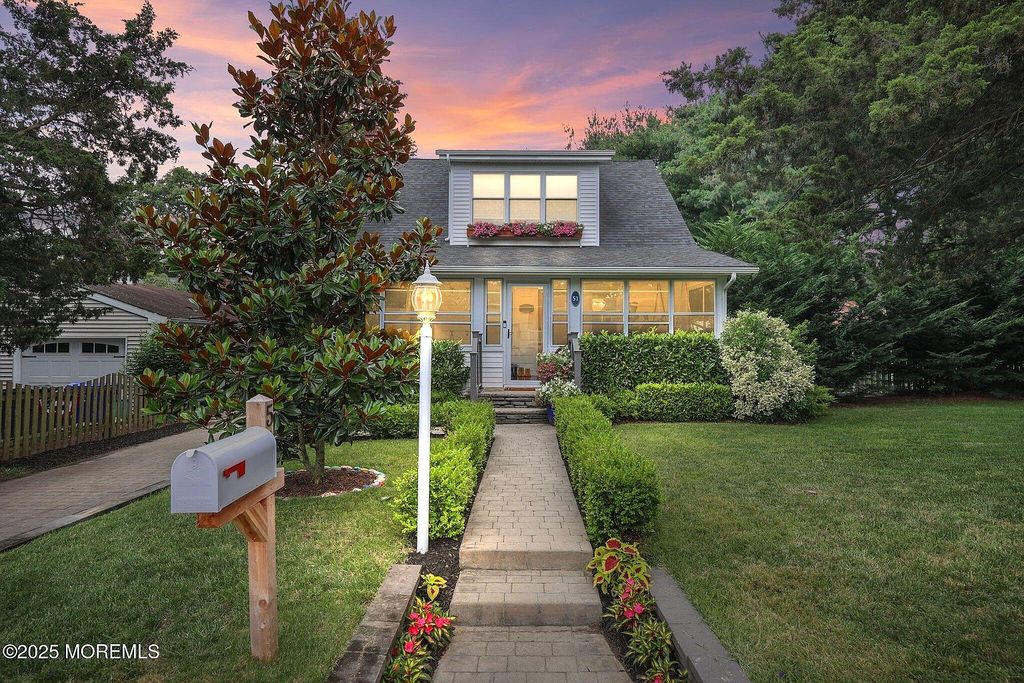 Modern property with spacious rooms and natural lighting