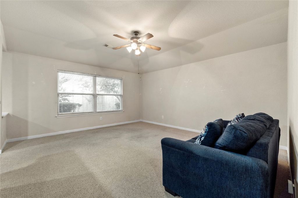 Property in a prime location with modern interiors