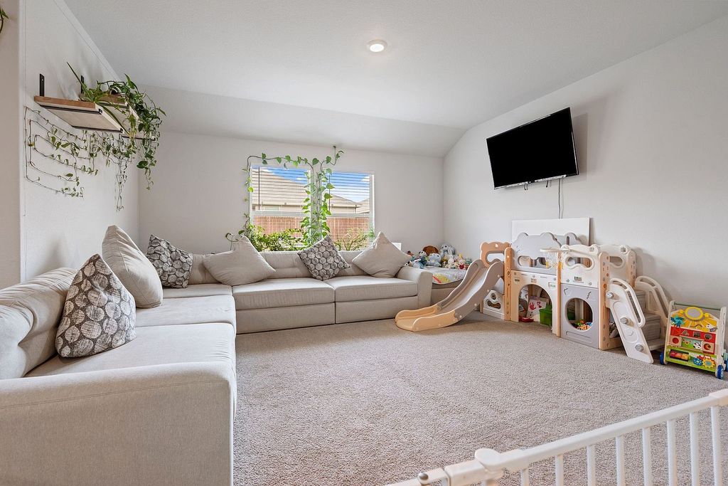 Property in a prime location with modern interiors