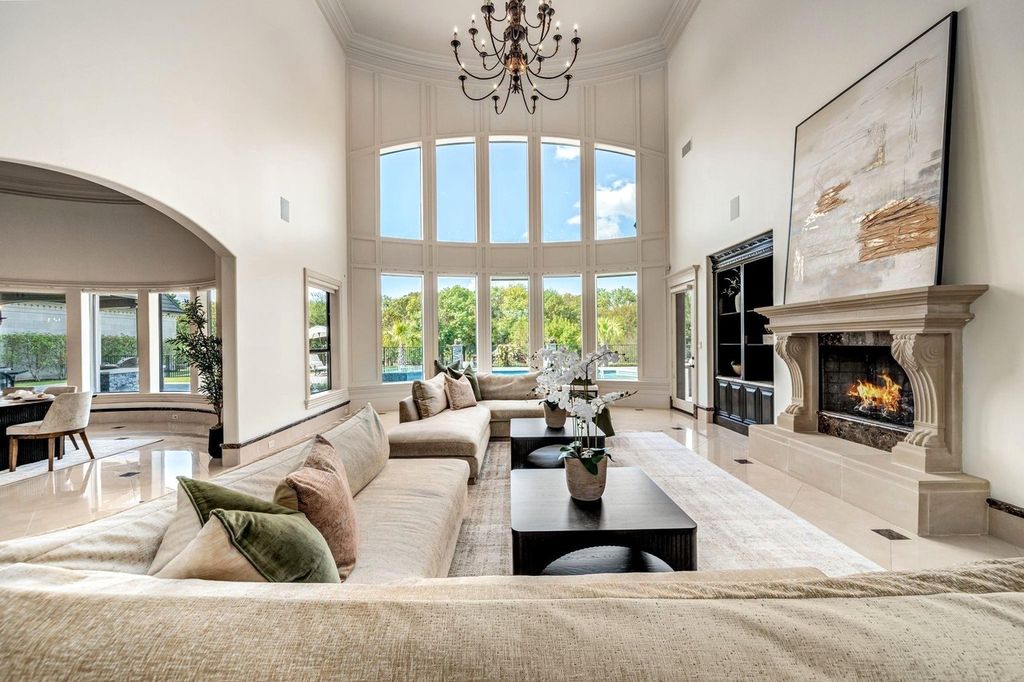 Property in a prime location with modern interiors