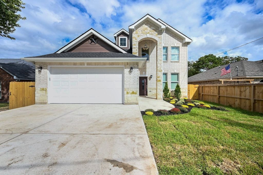 709 Avenue G St, South Houston, TX 77587
