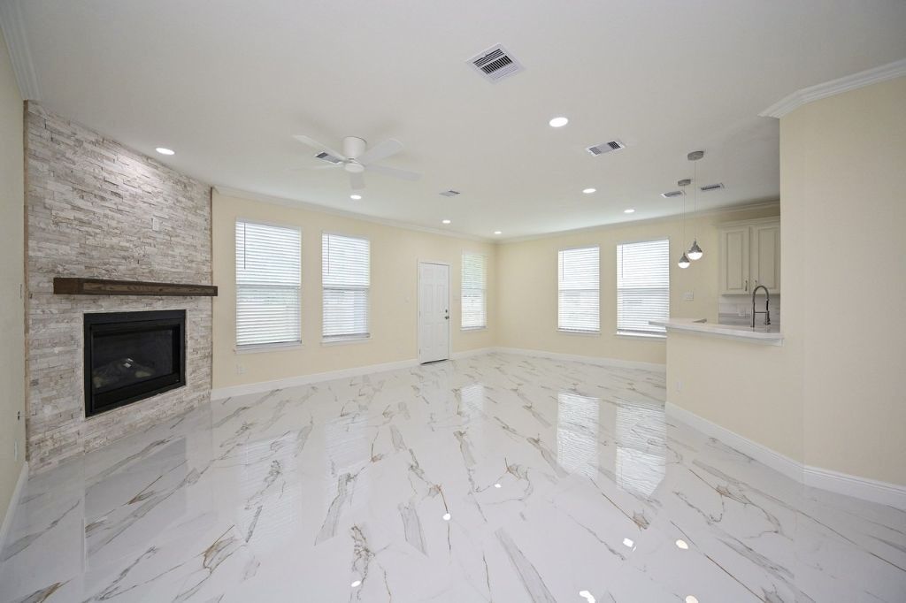 Property in a prime location with modern interiors