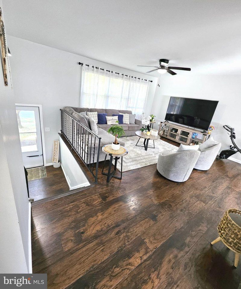 Property in a prime location with modern interiors