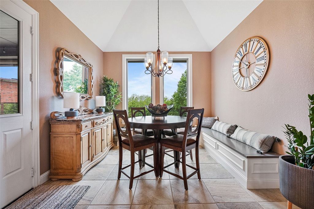 Property in a prime location with modern interiors