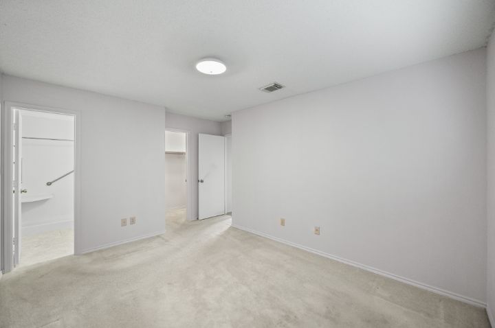 Property in a prime location with modern interiors