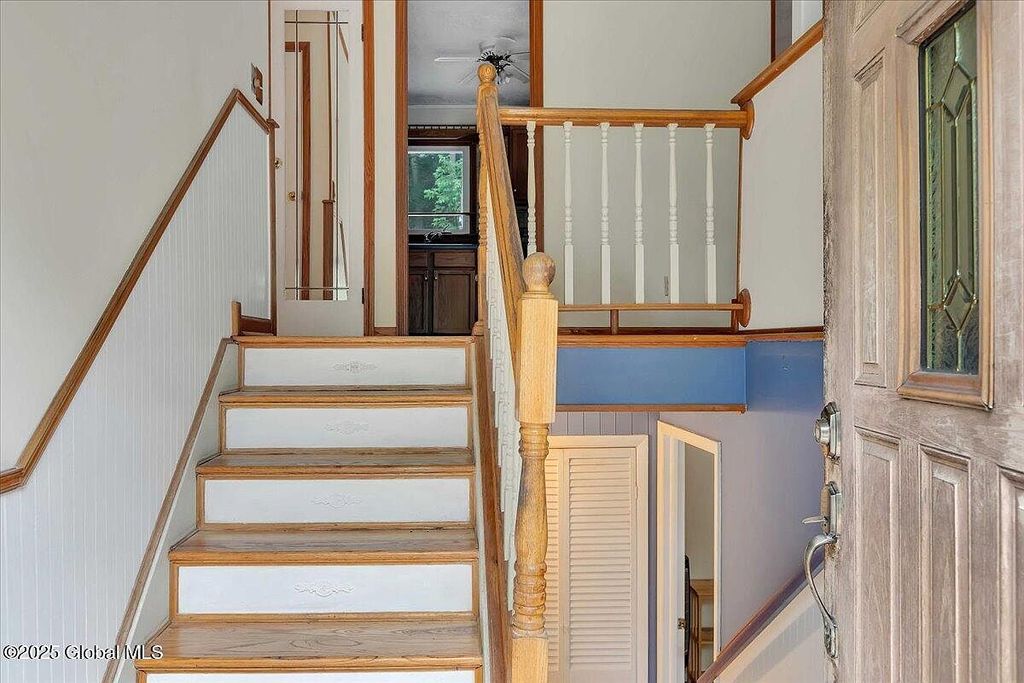 Property in a prime location with modern interiors