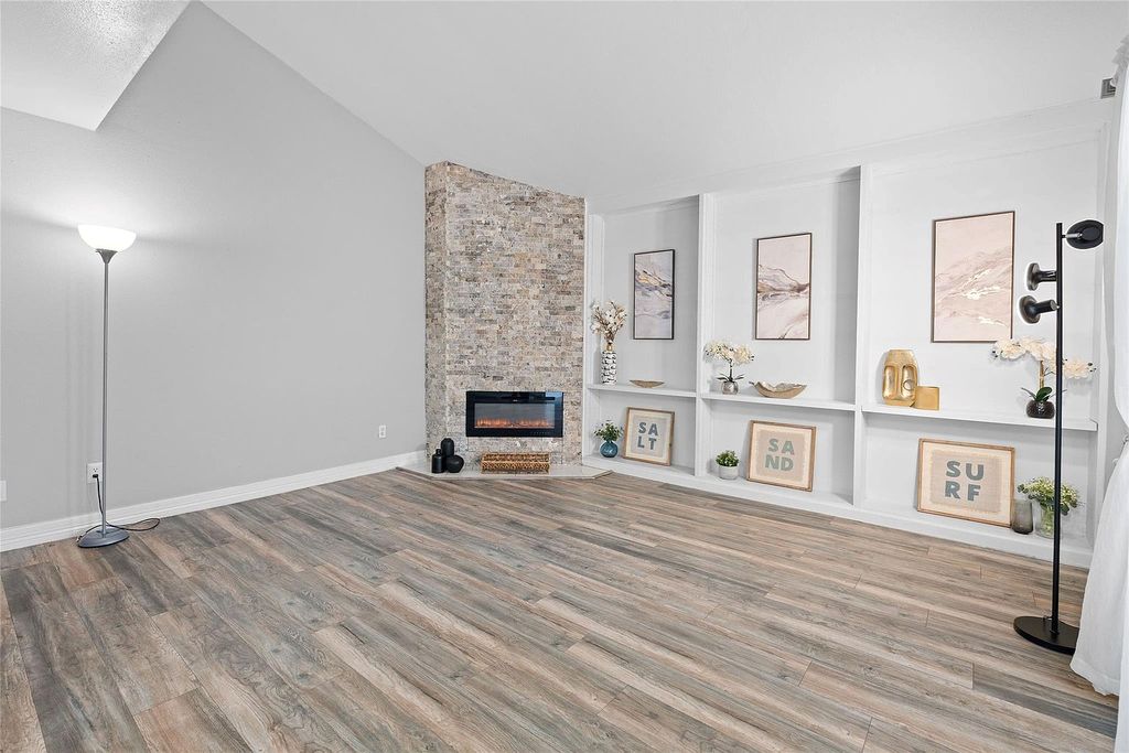 Property in a prime location with modern interiors