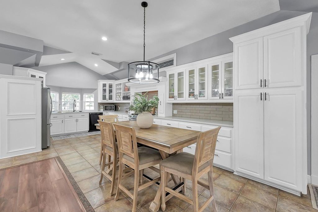 Property in a prime location with modern interiors