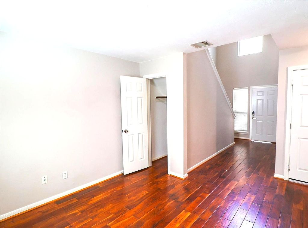 Property in a prime location with modern interiors