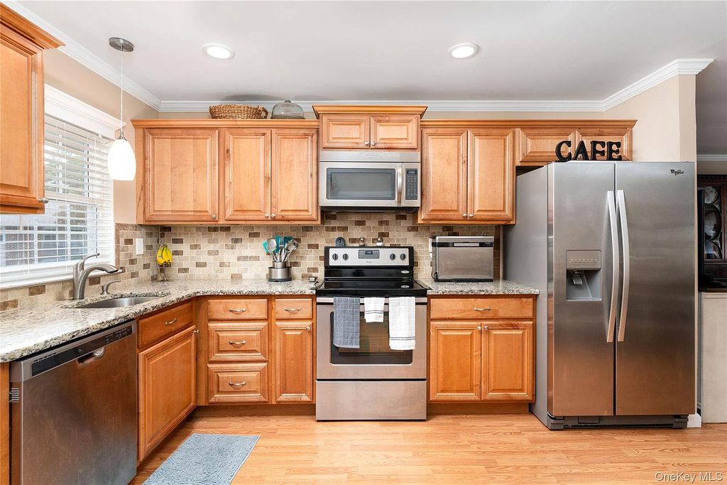 Property in a prime location with modern interiors
