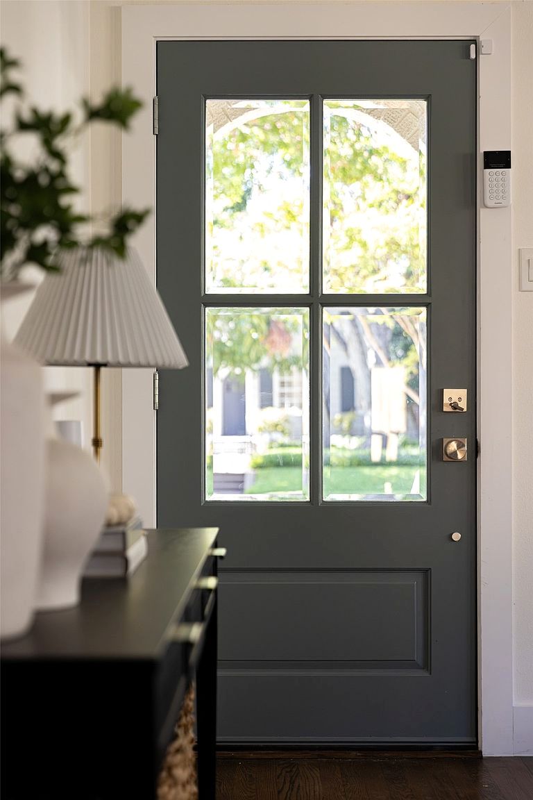 Property in a prime location with modern interiors