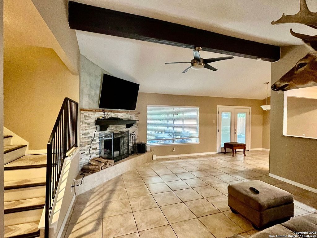 Property in a prime location with modern interiors