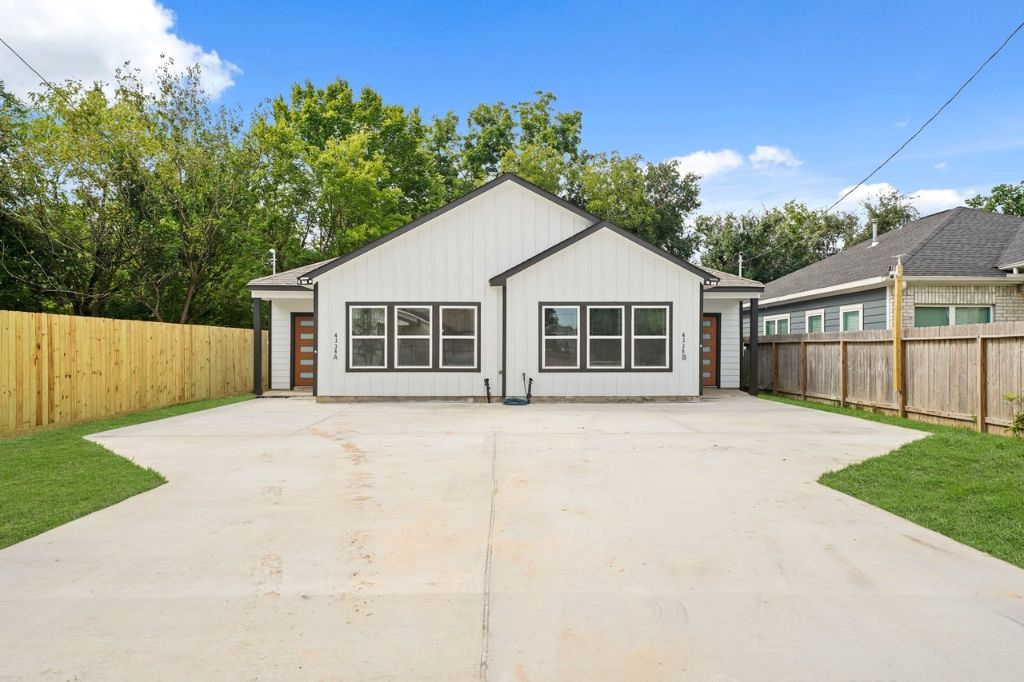 4338 Brinkley /B St Unit A, Houston, TX 77051