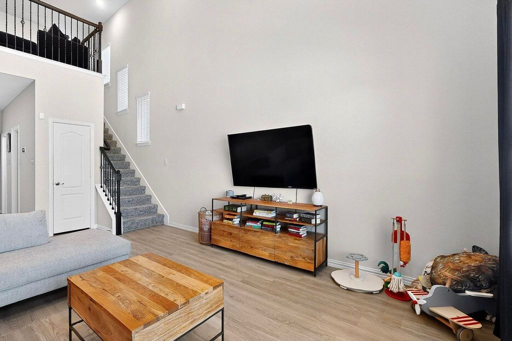 Property in a prime location with modern interiors