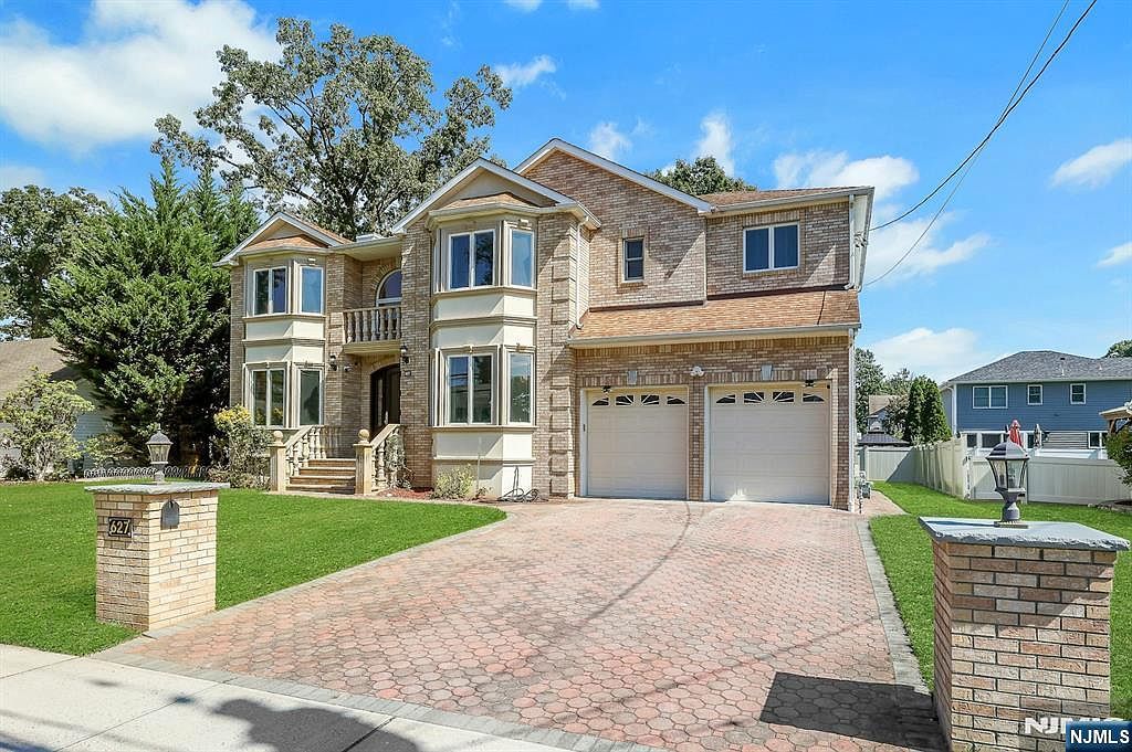 Cozy home in a quiet neighborhood