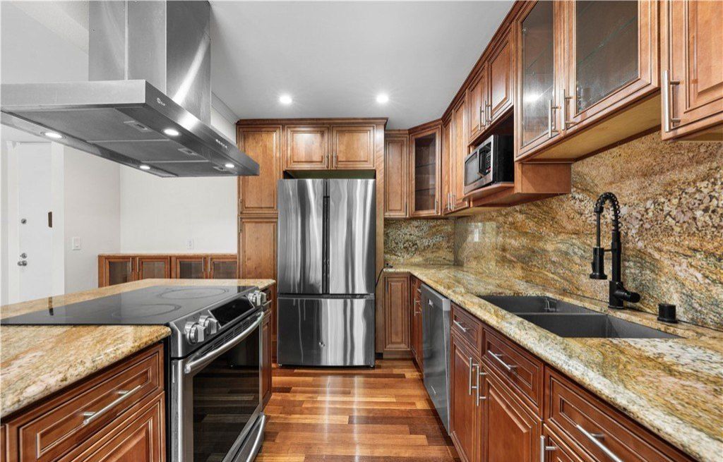 5950 Canterbury Dr Apt , Culver City, CA 90230