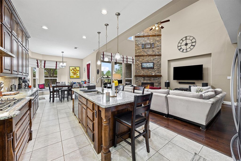 Property in a prime location with modern interiors