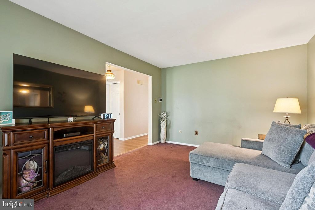 Property in a prime location with modern interiors