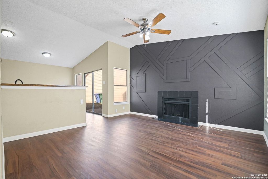 Property in a prime location with modern interiors