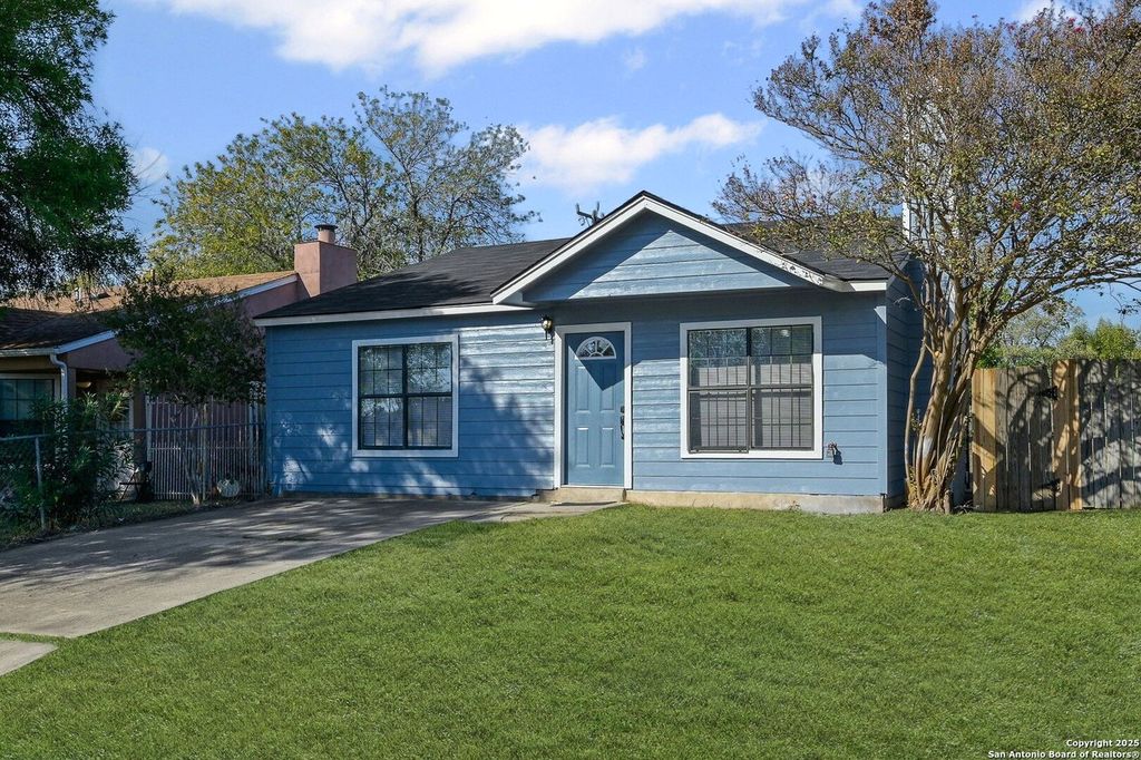 Cozy home in a quiet neighborhood